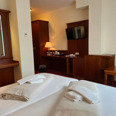 Hanseatischer Hof 4*