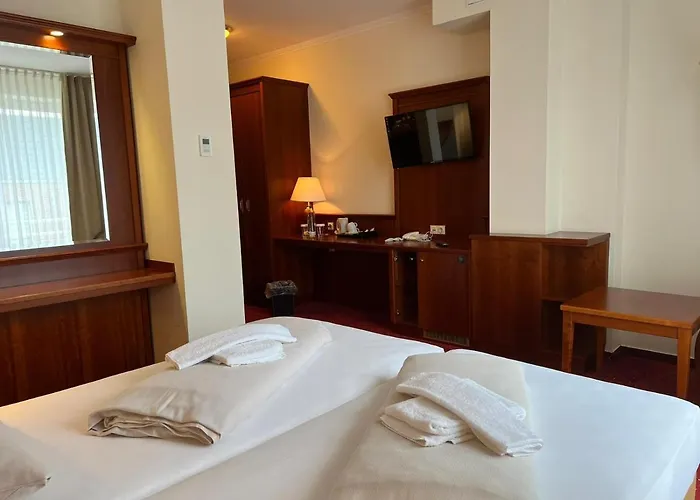 Hanseatischer Hof 4*